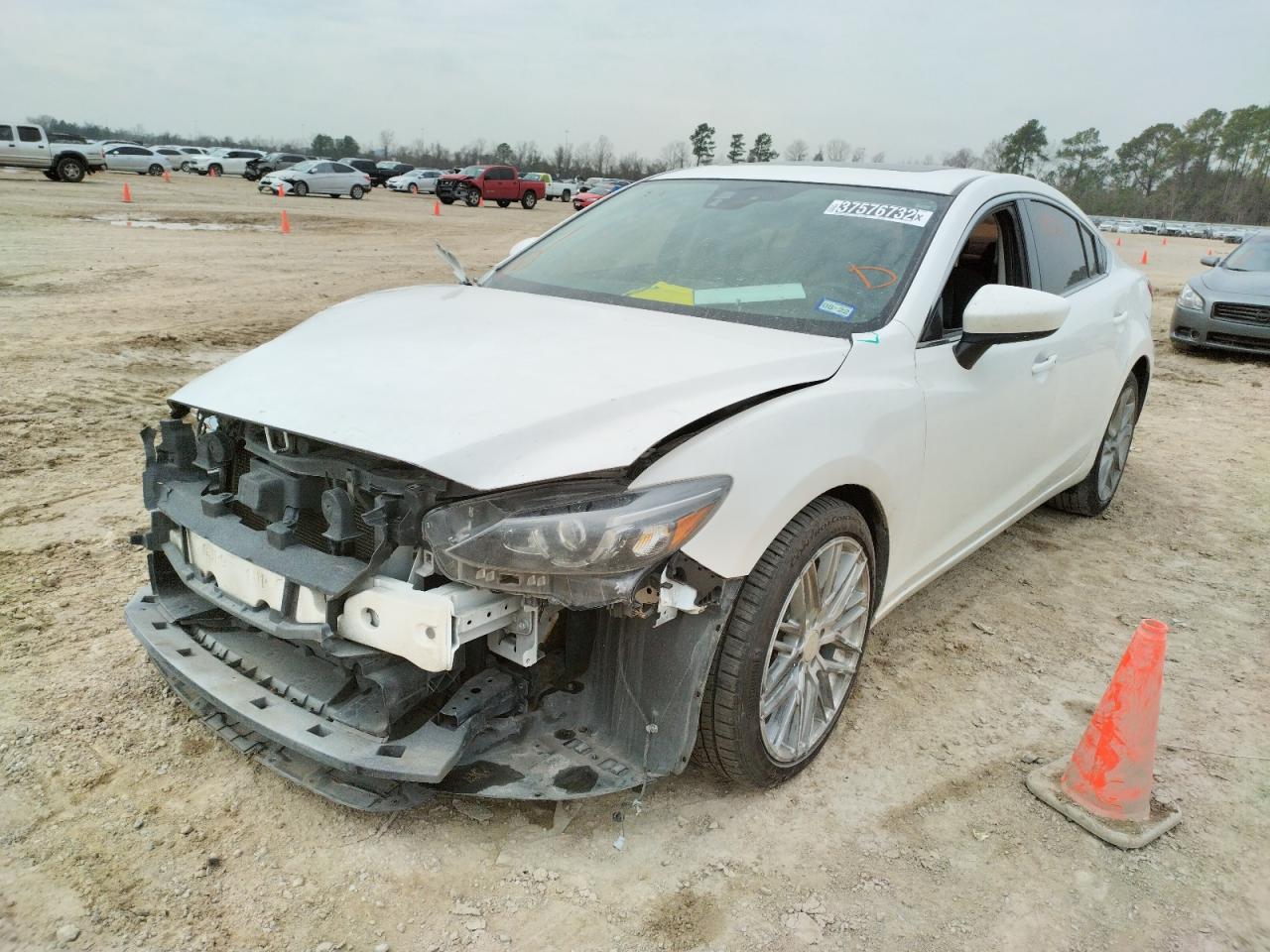 Photo 2 from auction – 2016 MAZDA 6 TOURING with VIN JM1GJ1T57G1455103