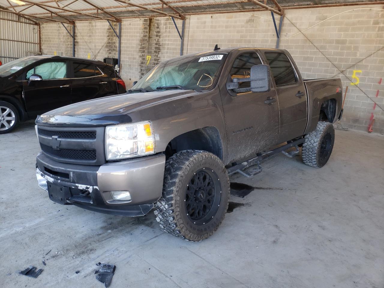 Photo 2 from auction – 2013 CHEVROLET SILVERADO with VIN 3GCPKSE73DG221166