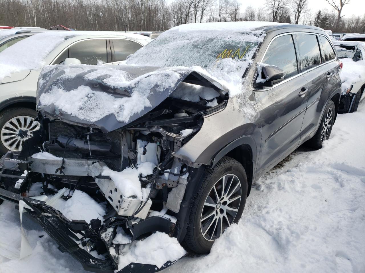 Foto 2 de la subasta – 2018 TOYOTA HIGHLANDER con VIN 5TDJZRFH8JS872369