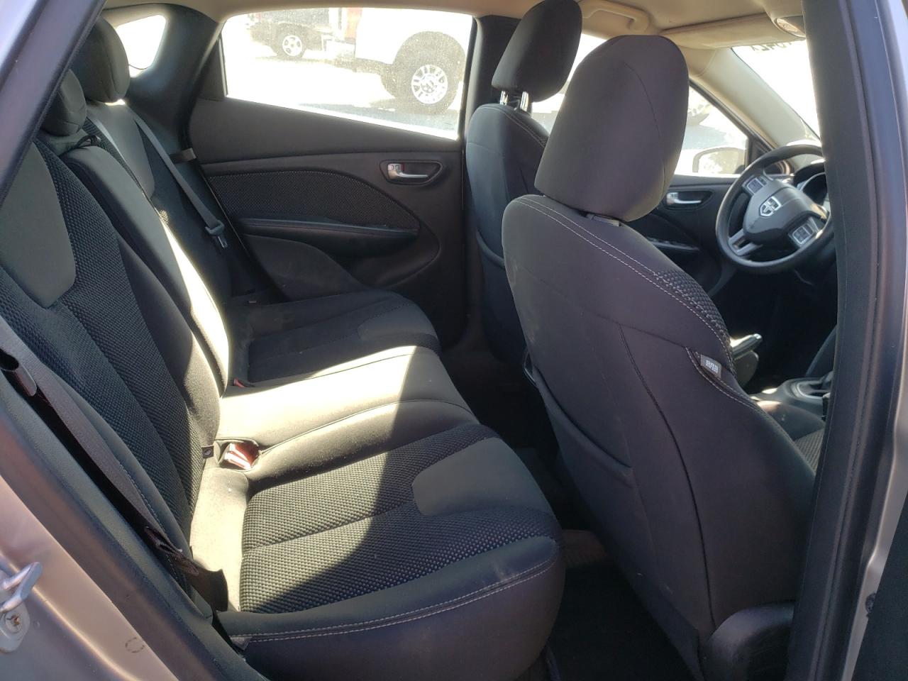 Photo 6 from auction – 2015 DODGE DART SXT with VIN 1C3CDFBB0FD199799