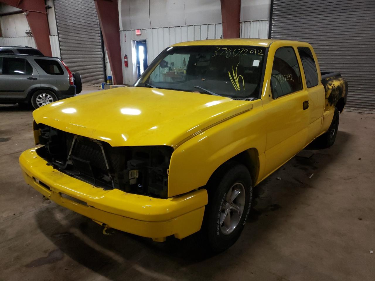 Photo 2 from auction – 2003 CHEVROLET SILVERADO with VIN 1GCEC19T83Z194566