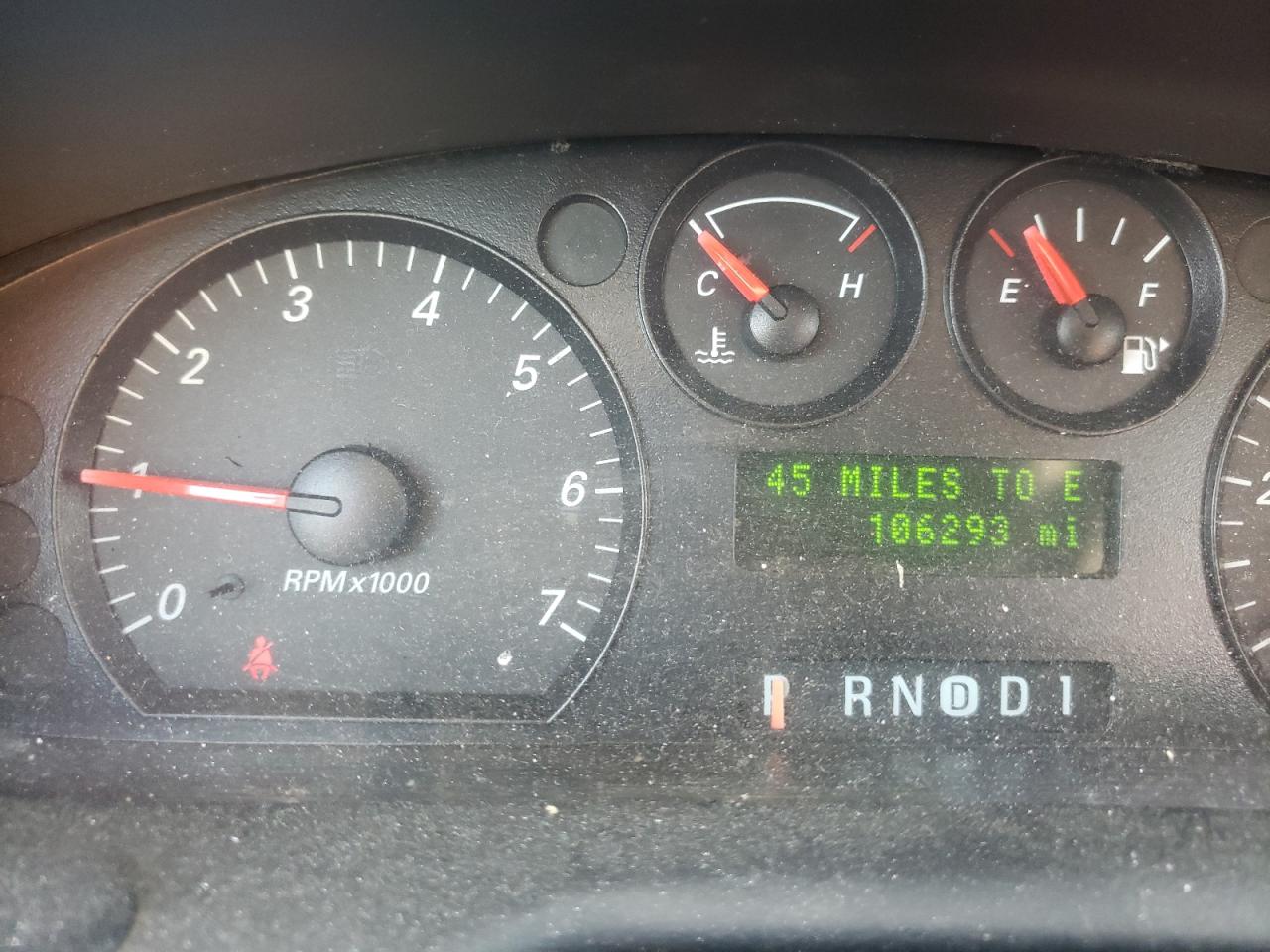 Photo 8 from auction – 2005 FORD TAURUS SE with VIN 1FAHP53205A165479