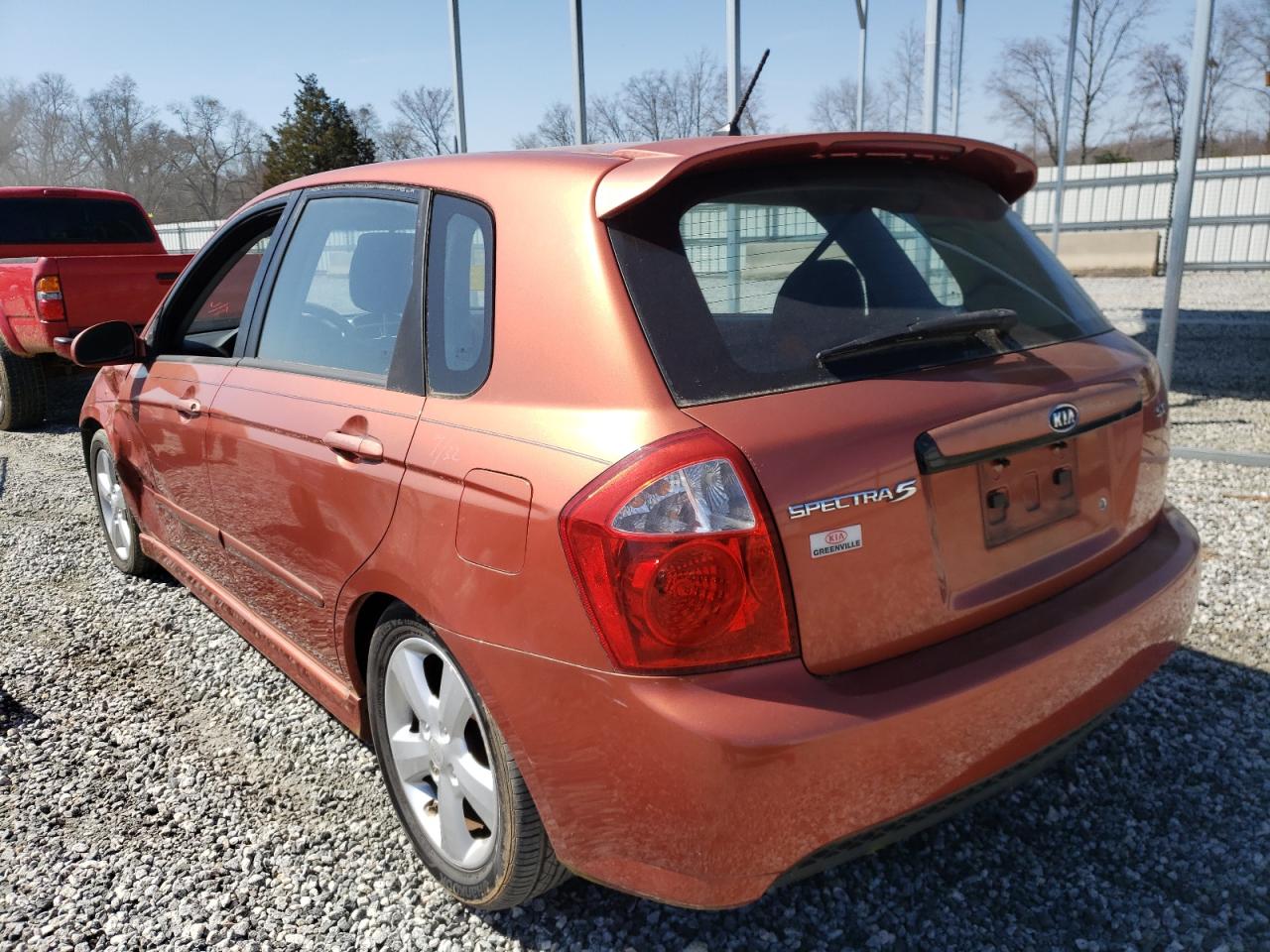 Photo 3 from auction – 2008 KIA SPECTRA5 5 with VIN KNAFE161785021182