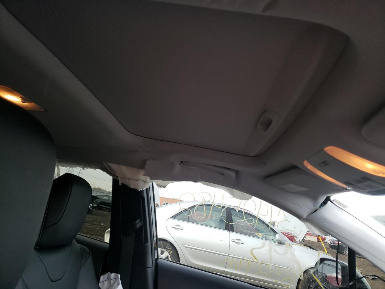 Photo 9 from auction – 2016 TOYOTA PRIUS with VIN JTDKARFU1G3028659