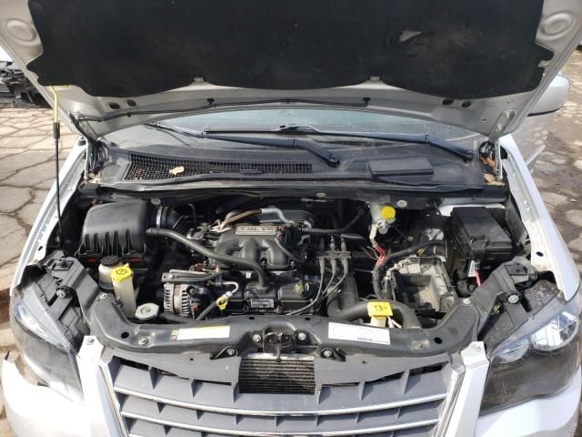 Photo 2 from auction – 2008 CHRYSLER TOWN & COU with VIN 2A8HR54P58R687600
