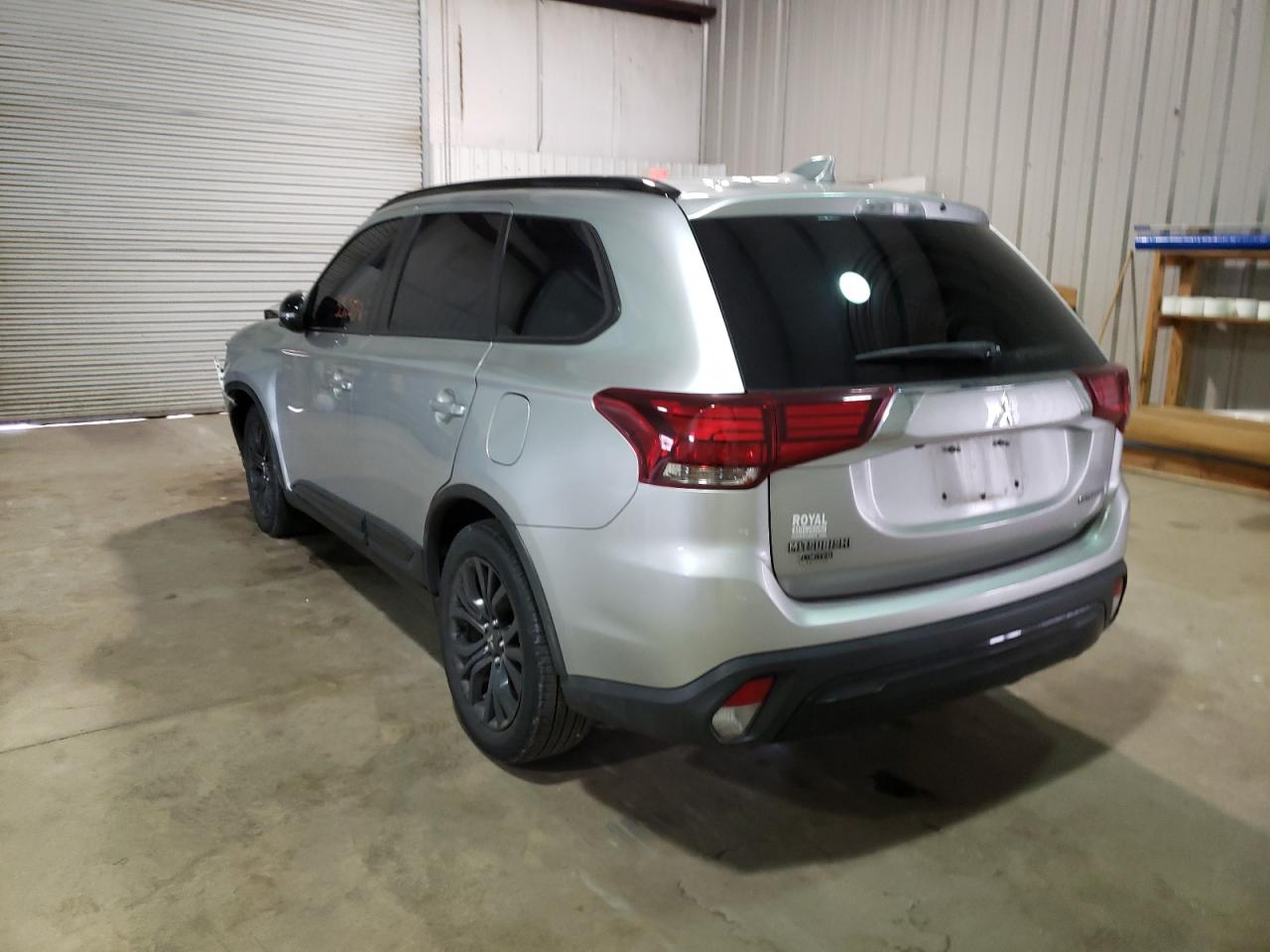 Photo 3 from auction – 2019 MITSUBISHI OUTLANDER with VIN JA4AD3A31KZ029955