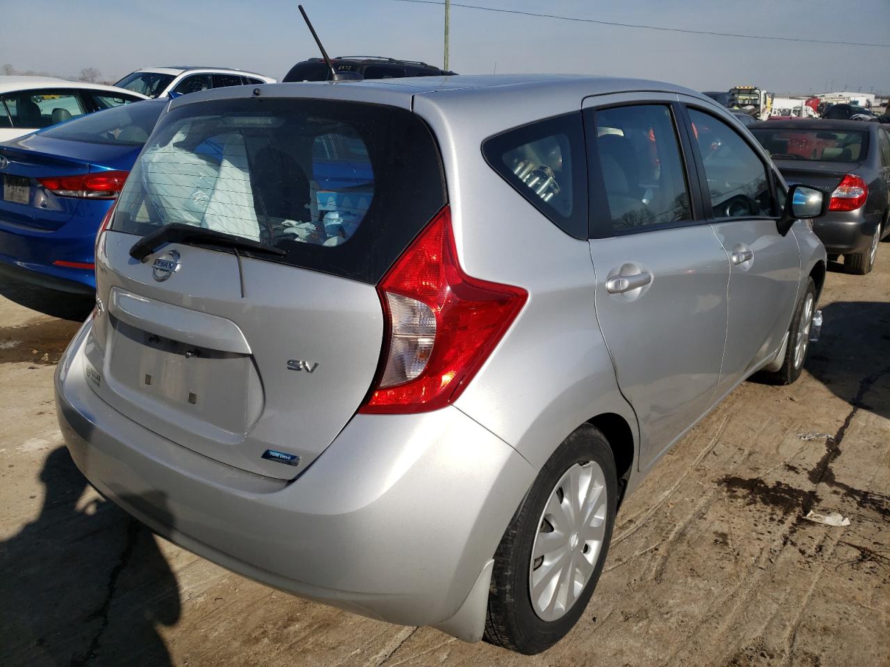 Photo 4 from auction – 2016 NISSAN VERSA NOTE with VIN 3N1CE2CPXGL395453