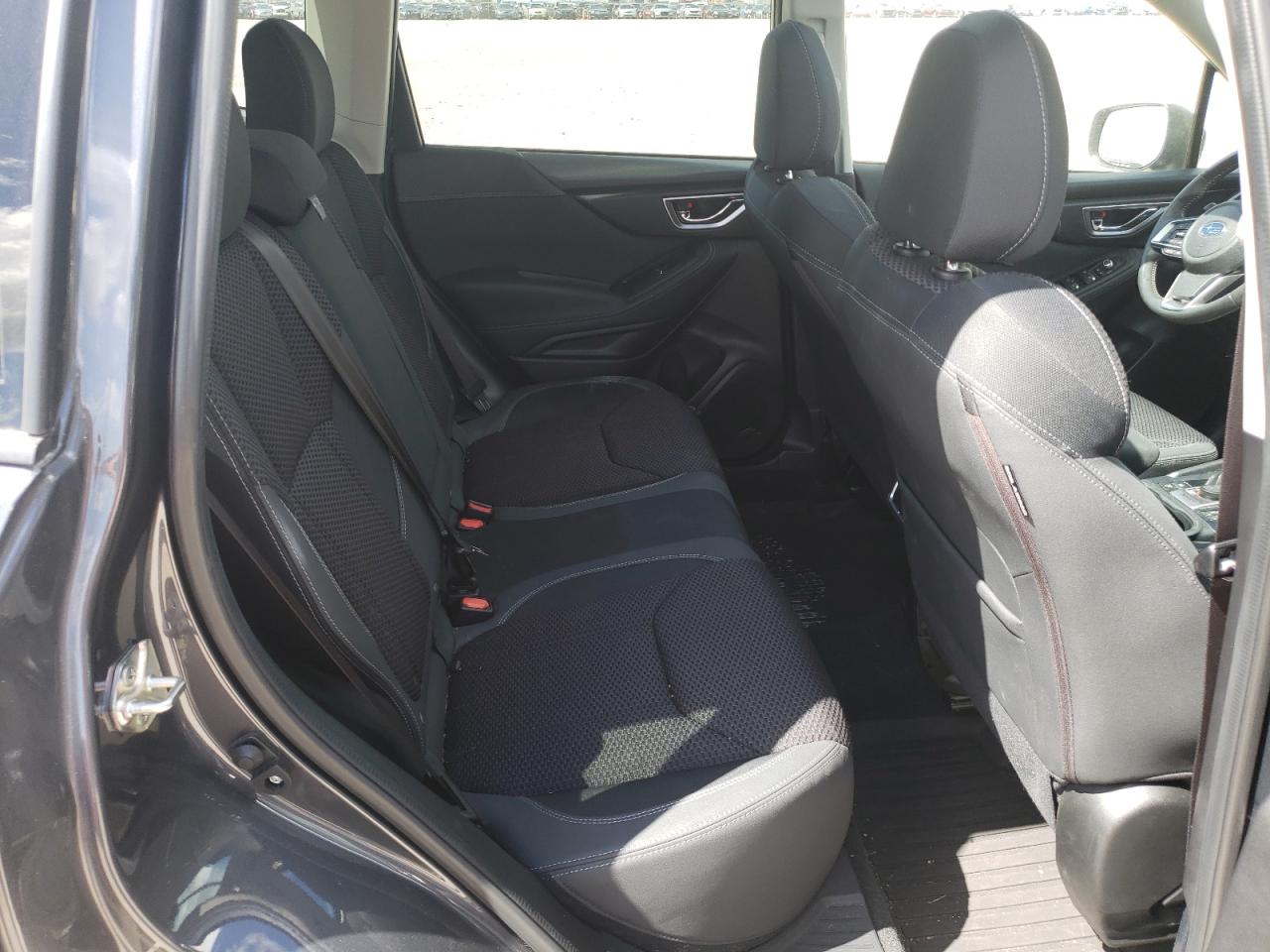 Photo 6 from auction – 2020 SUBARU FORESTER P with VIN JF2SKAGC9LH463898