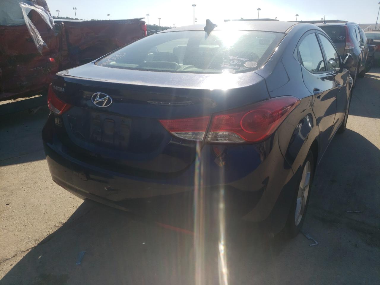 Photo 4 from auction – 2012 HYUNDAI ELANTRA GL with VIN 5NPDH4AE2CH087063