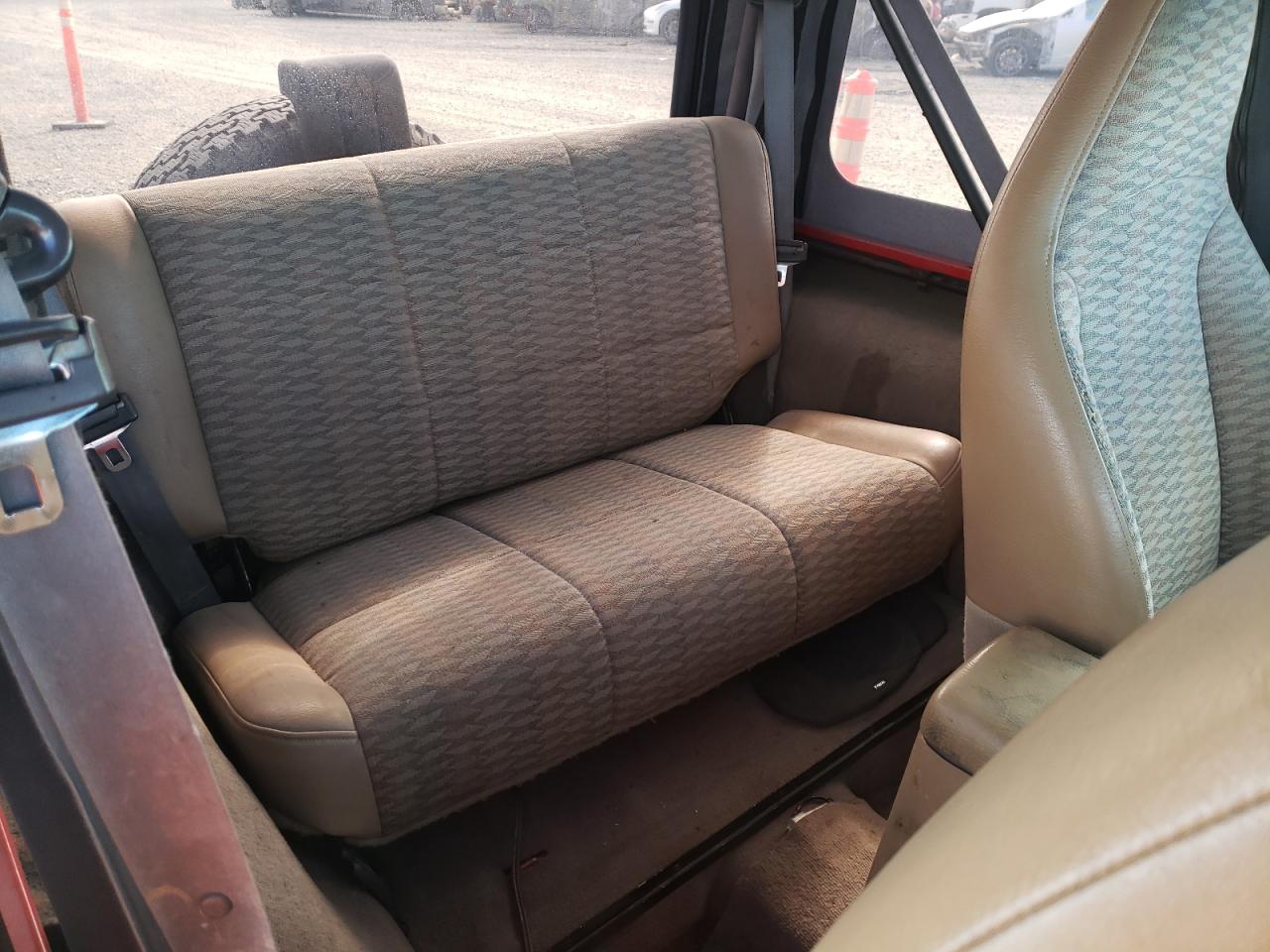 Foto 6 de la subasta – 2000 JEEP WRANGLER / con VIN 1J4FA49S2YP723493