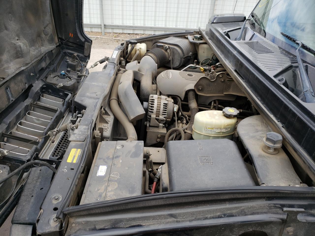 Photo 7 from auction – 2005 HUMMER H2 with VIN 5GRGN23U75H131279