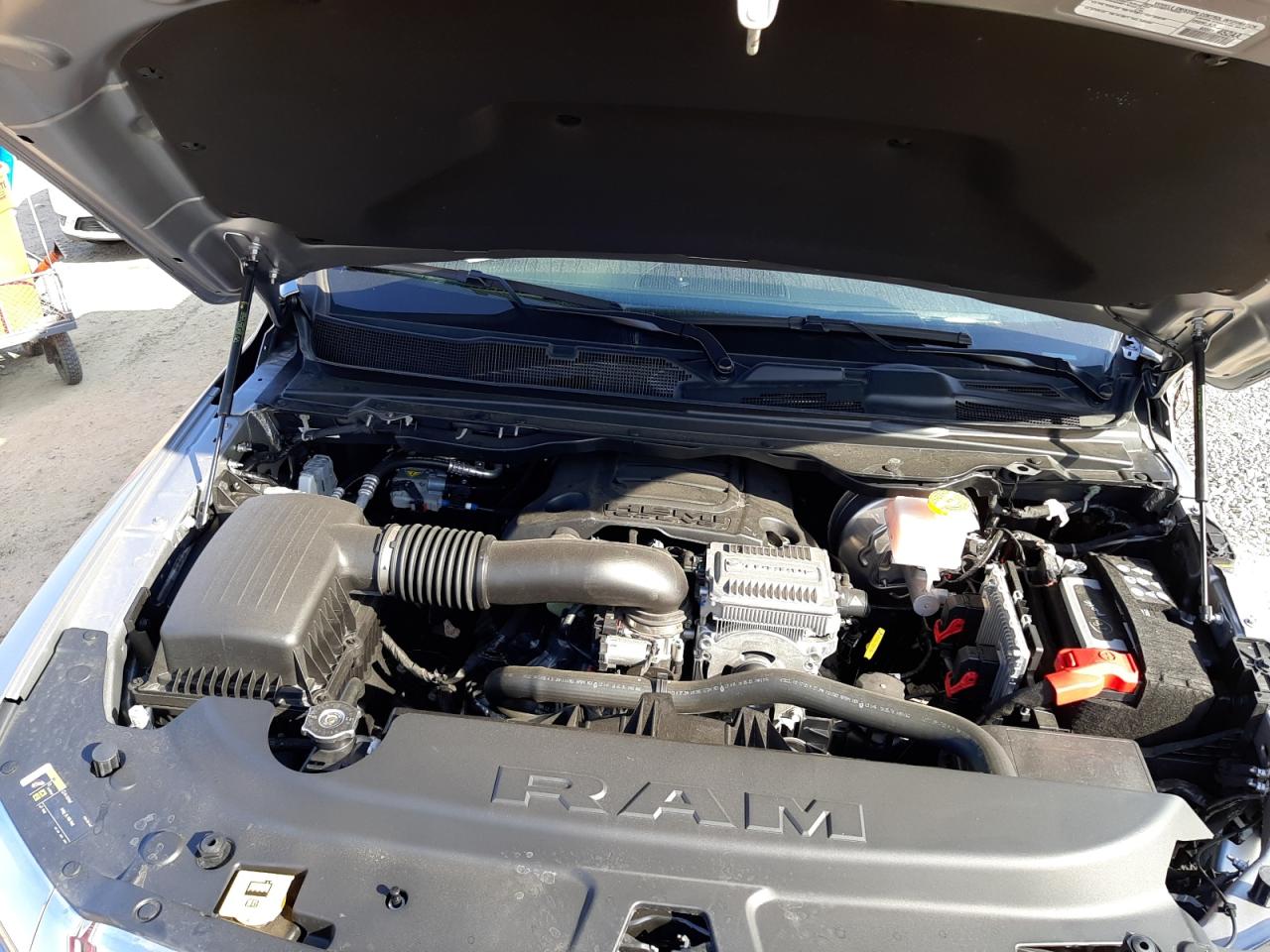 Photo 7 from auction – 2022 RAM 1500 LARAM with VIN 1C6SRFJT3NN176049