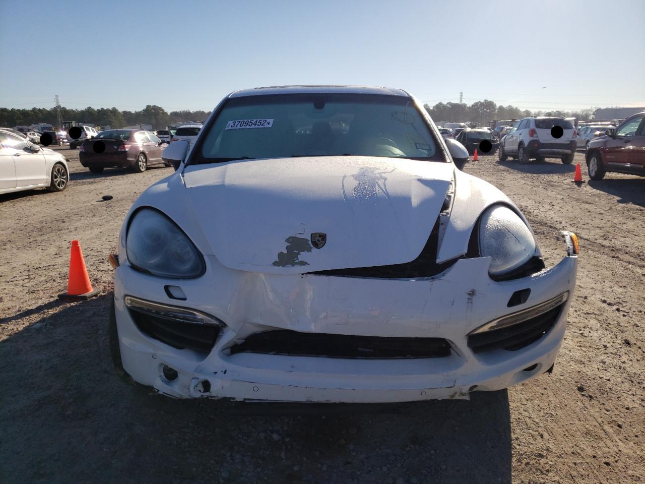 Photo 9 from auction – 2013 PORSCHE CAYENNE S with VIN WP1AB2A24DLA82747