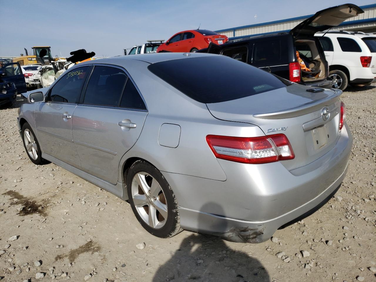 Photo 3 from auction – 2011 TOYOTA CAMRY BASE with VIN 4T1BF3EK1BU210567