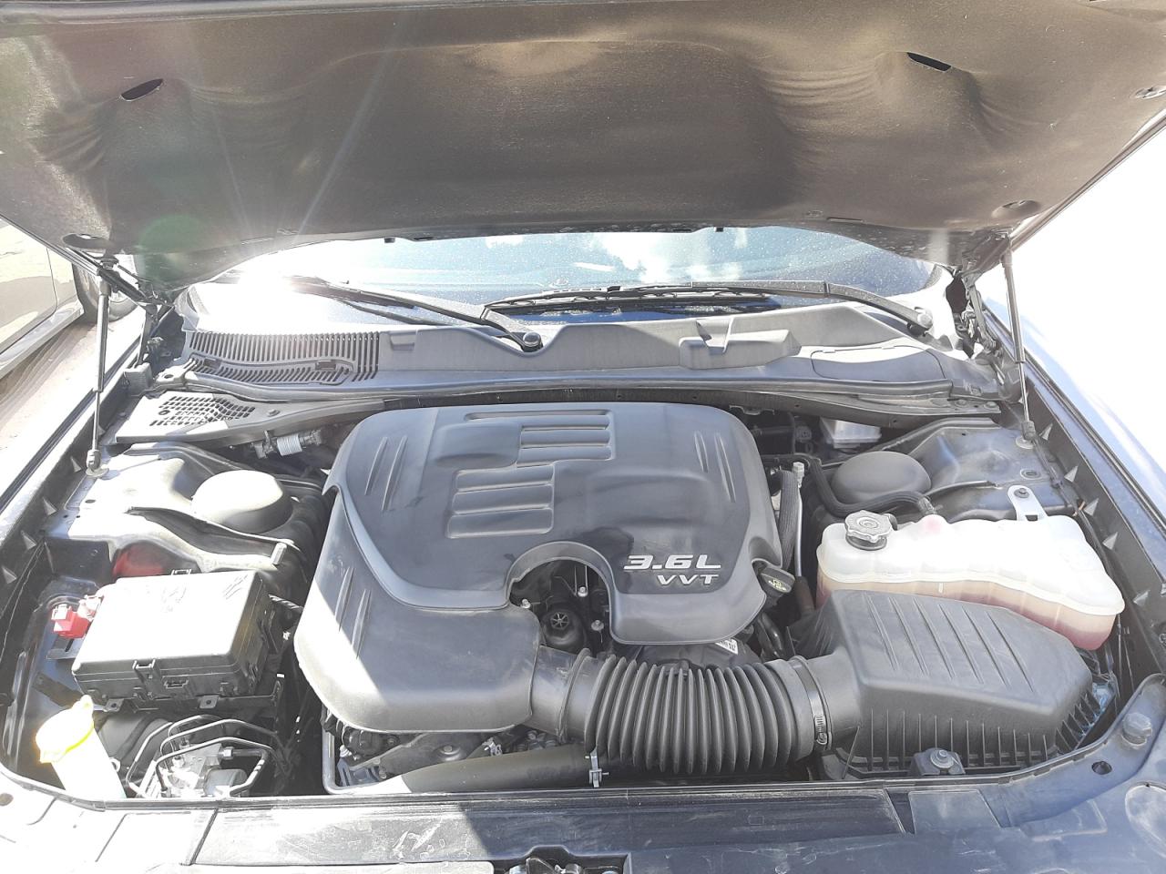 Photo 7 from auction – 2020 DODGE CHALLENGER with VIN 2C3CDZAG2LH243024