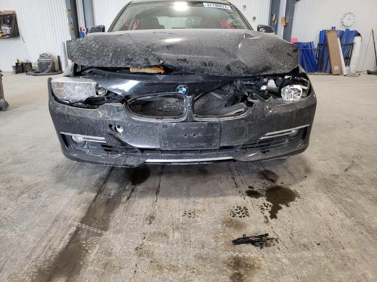 Photo 9 from auction – 2013 BMW 328 XI with VIN WBA3B3C59DF530757