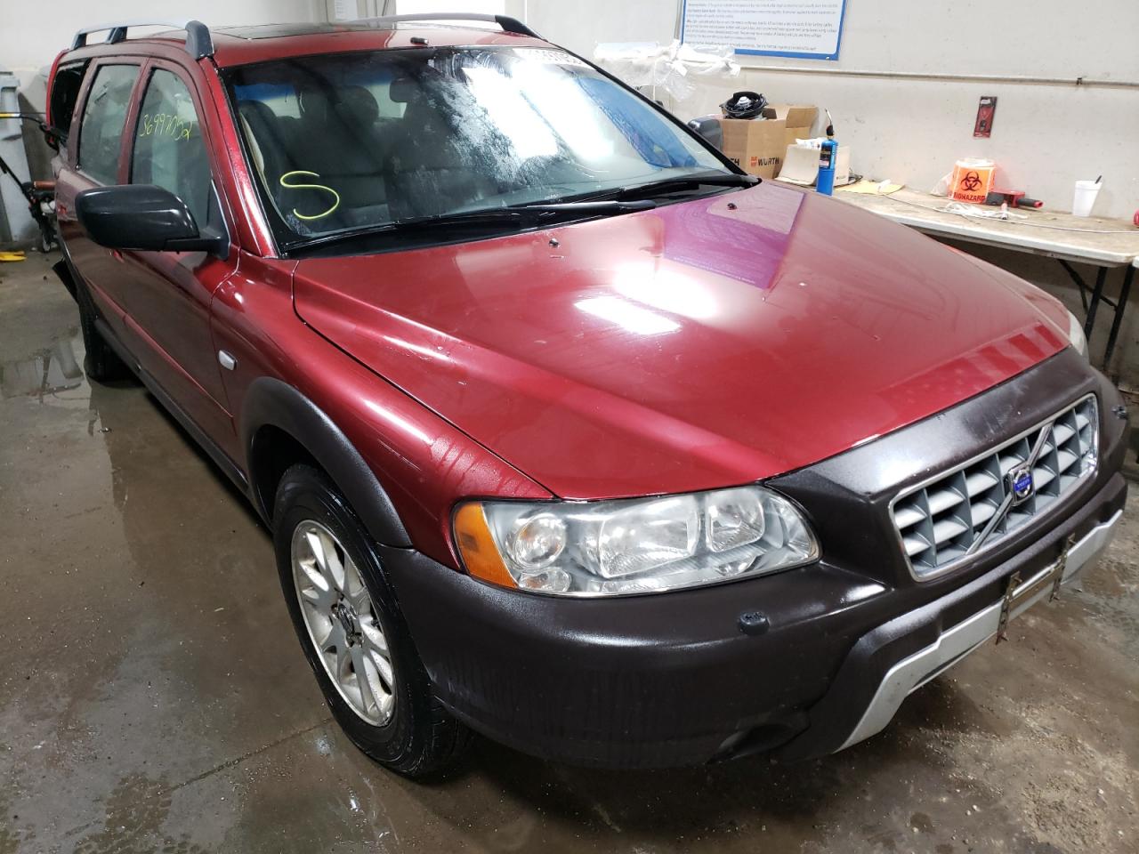 Photo 1 from auction – 2005 VOLVO XC70 with VIN YV1SZ592251200356
