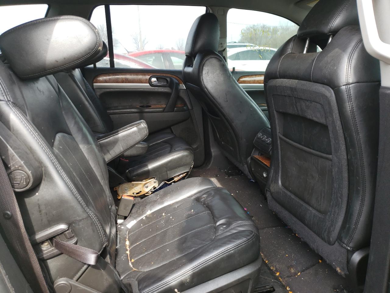 Photo 6 from auction – 2011 BUICK ENCLAVE CX with VIN 5GAKVBED0BJ379758