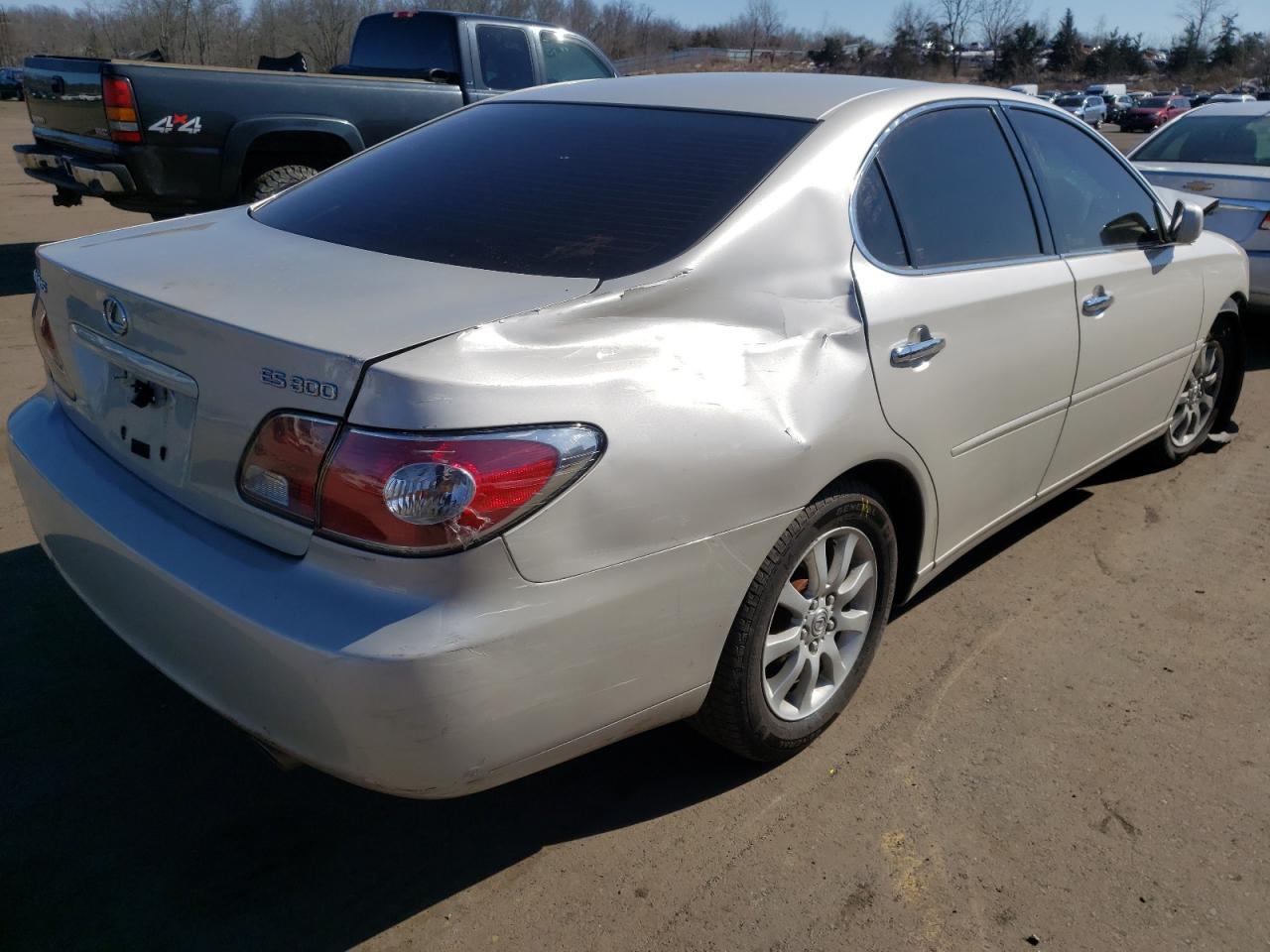 Photo 4 from auction – 2002 LEXUS ES 300 with VIN JTHBF30G820022500
