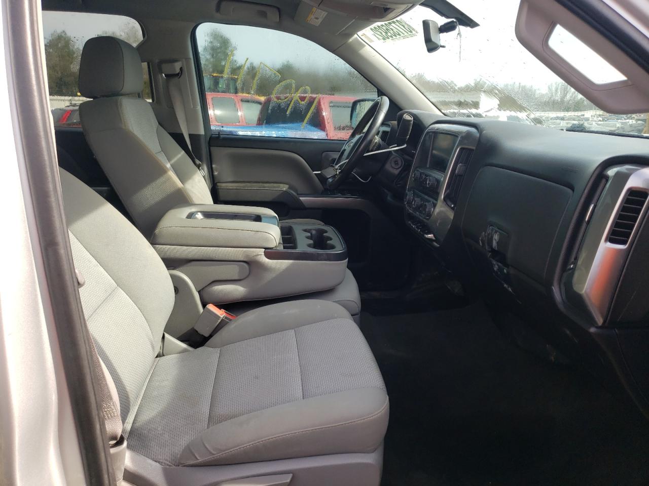 Photo 5 from auction – 2016 CHEVROLET SILVERADO with VIN 3GCUKREC5GG291944