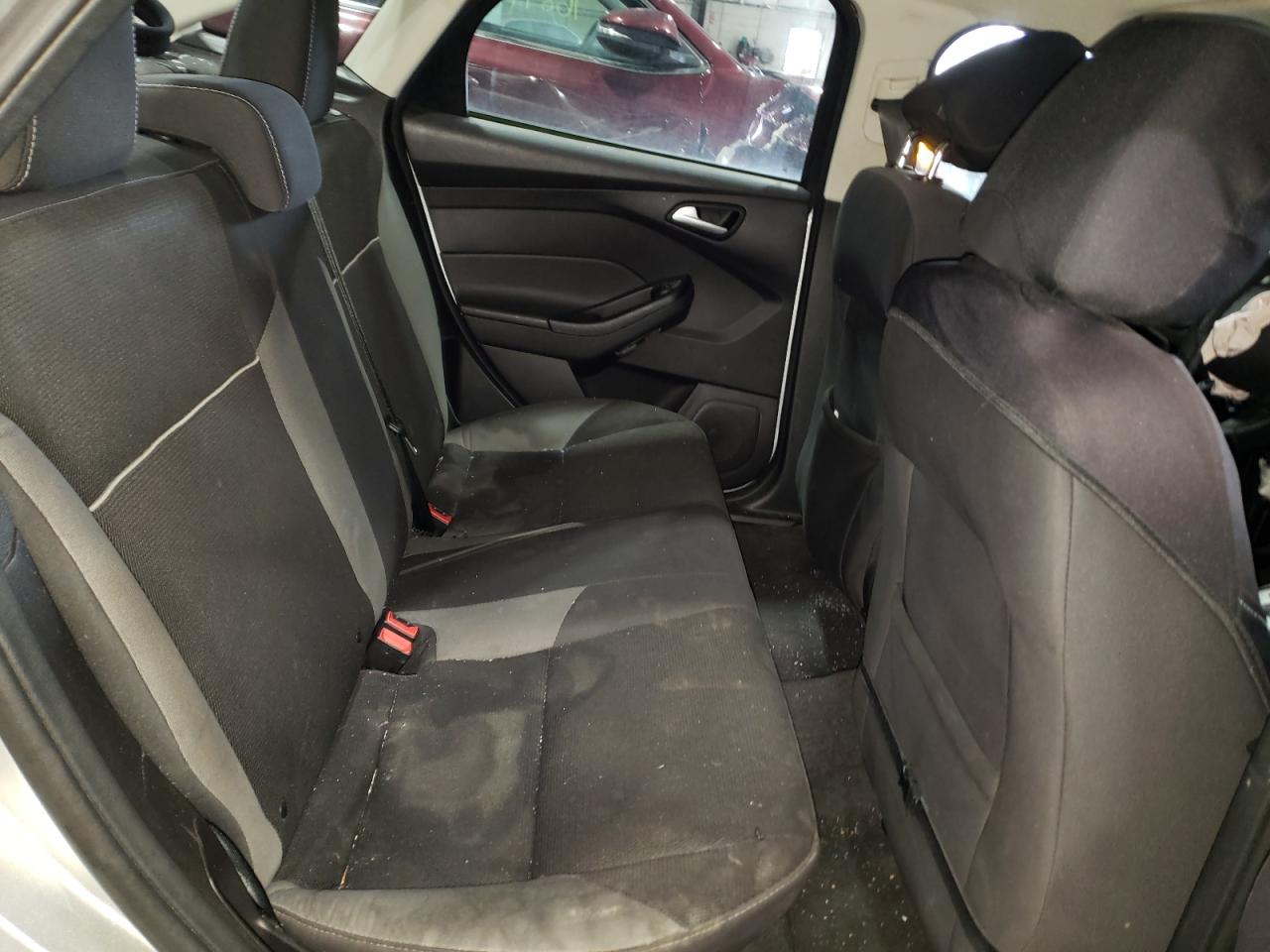 Photo 6 from auction – 2014 FORD FOCUS SE with VIN 1FADP3F21EL335545