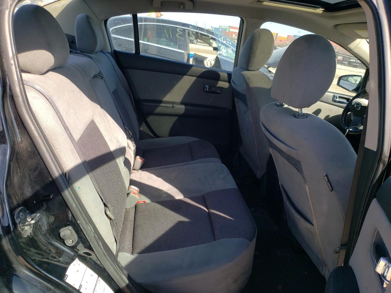 Photo 6 from auction – 2011 NISSAN SENTRA 2.0 with VIN 3N1AB6AP3BL689621
