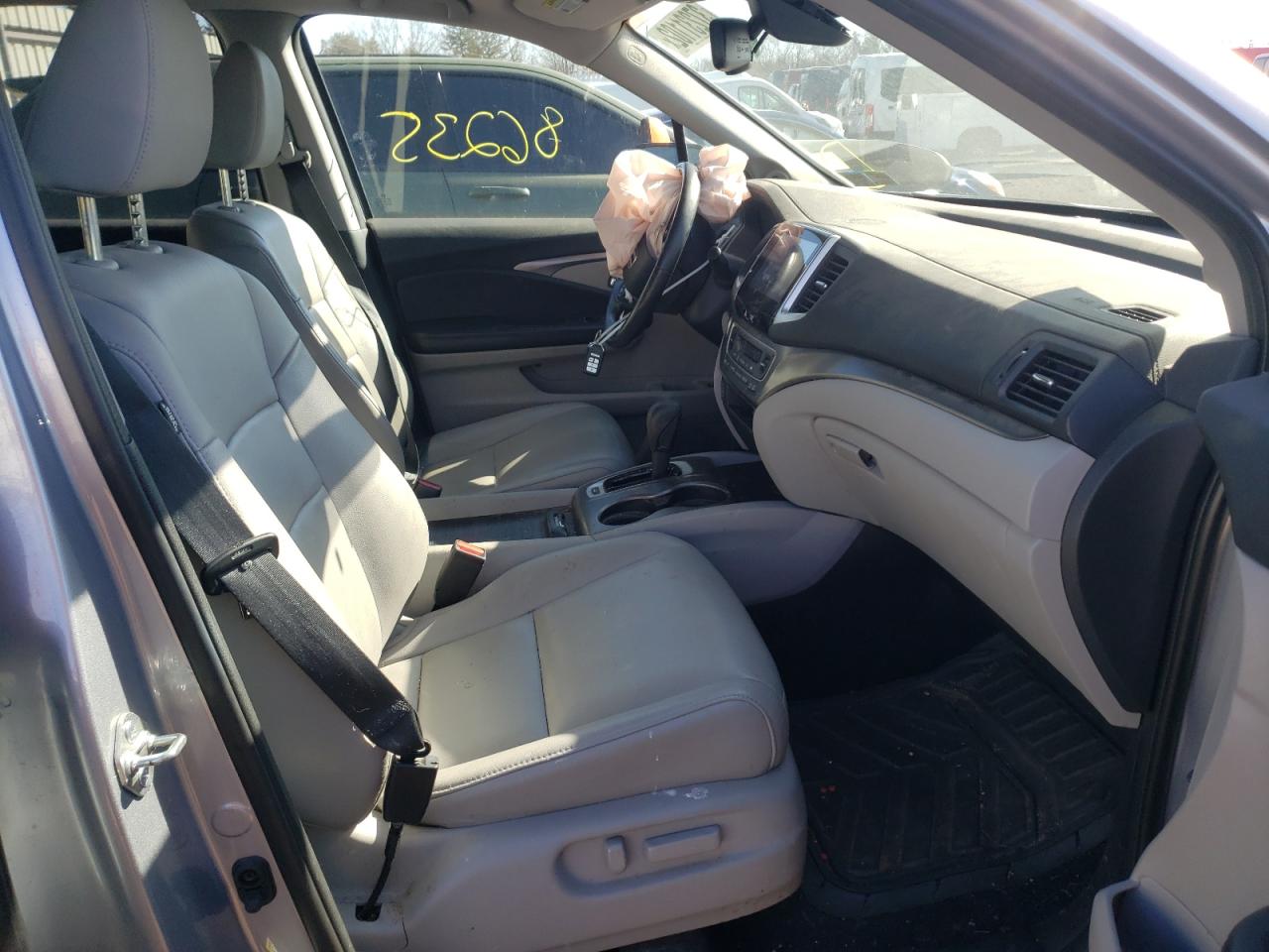 Photo 5 from auction – 2016 HONDA PILOT EXL with VIN 5FNYF6H69GB024497
