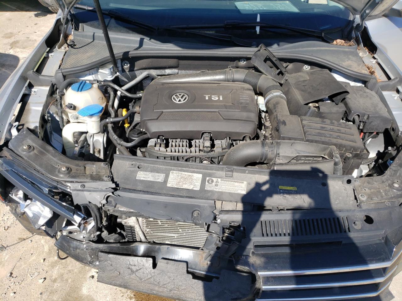 Photo 7 from auction – 2015 VOLKSWAGEN PASSAT S with VIN 1VWAT7A34FC022472