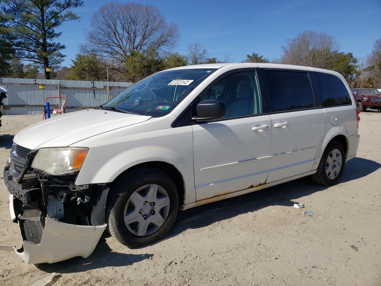 Photo 2 from auction – 2011 DODGE GRAND CARA with VIN 2D4RN4DG3BR737082