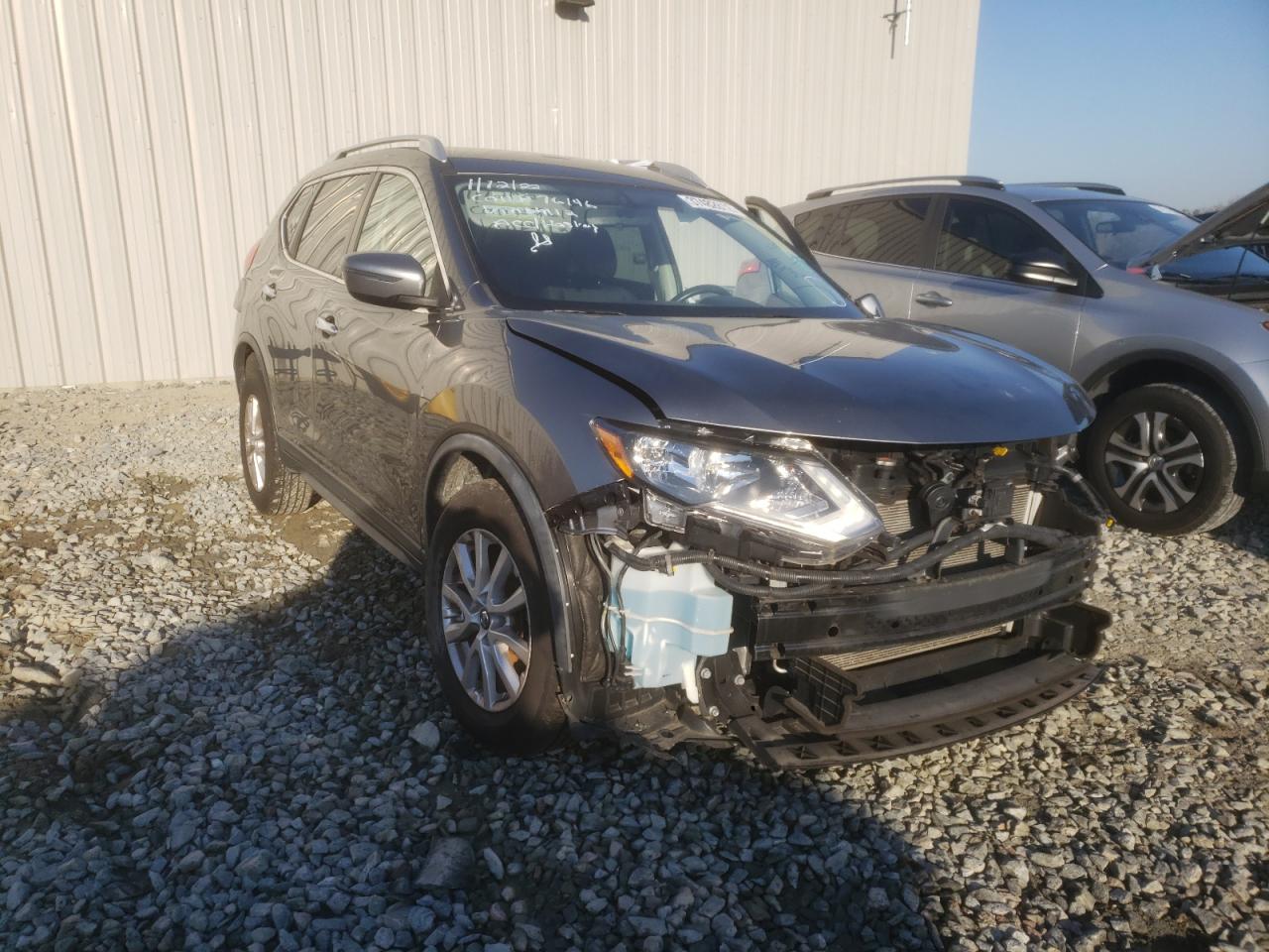 NISSAN ROGUE S 2017 with VIN KNMAT2MV3HP619112 - Photo from auction