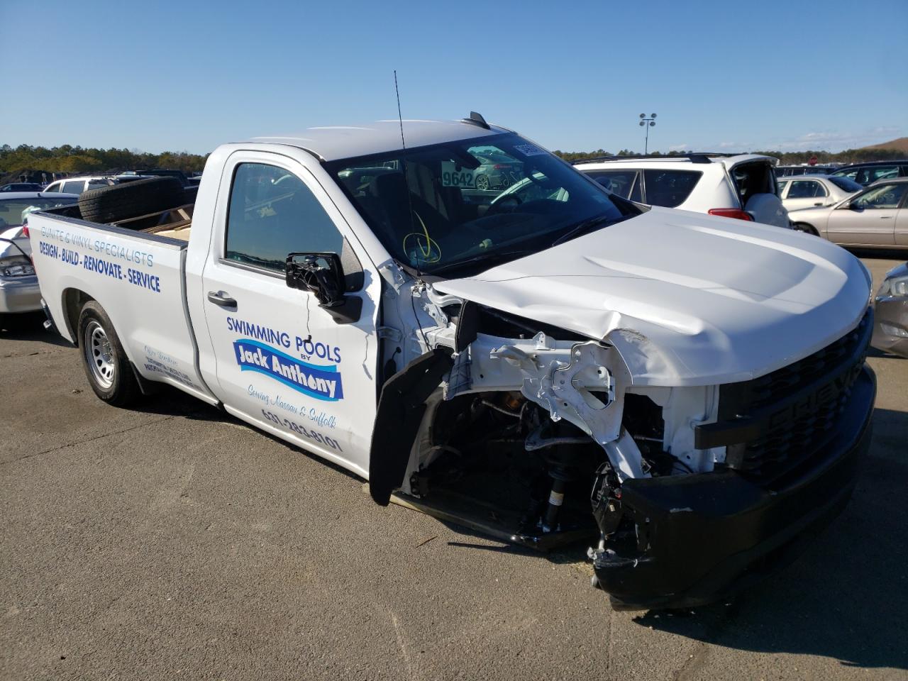 CHEVROLET SILVERADO 2021 with VIN 3GCNWAEK2MG385325 - Photo from auction