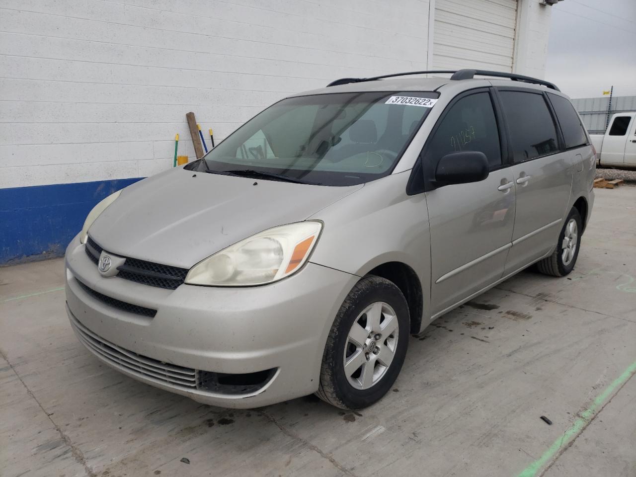 Photo 2 from auction – 2005 TOYOTA SIENNA CE with VIN 5TDZA23C25S379108