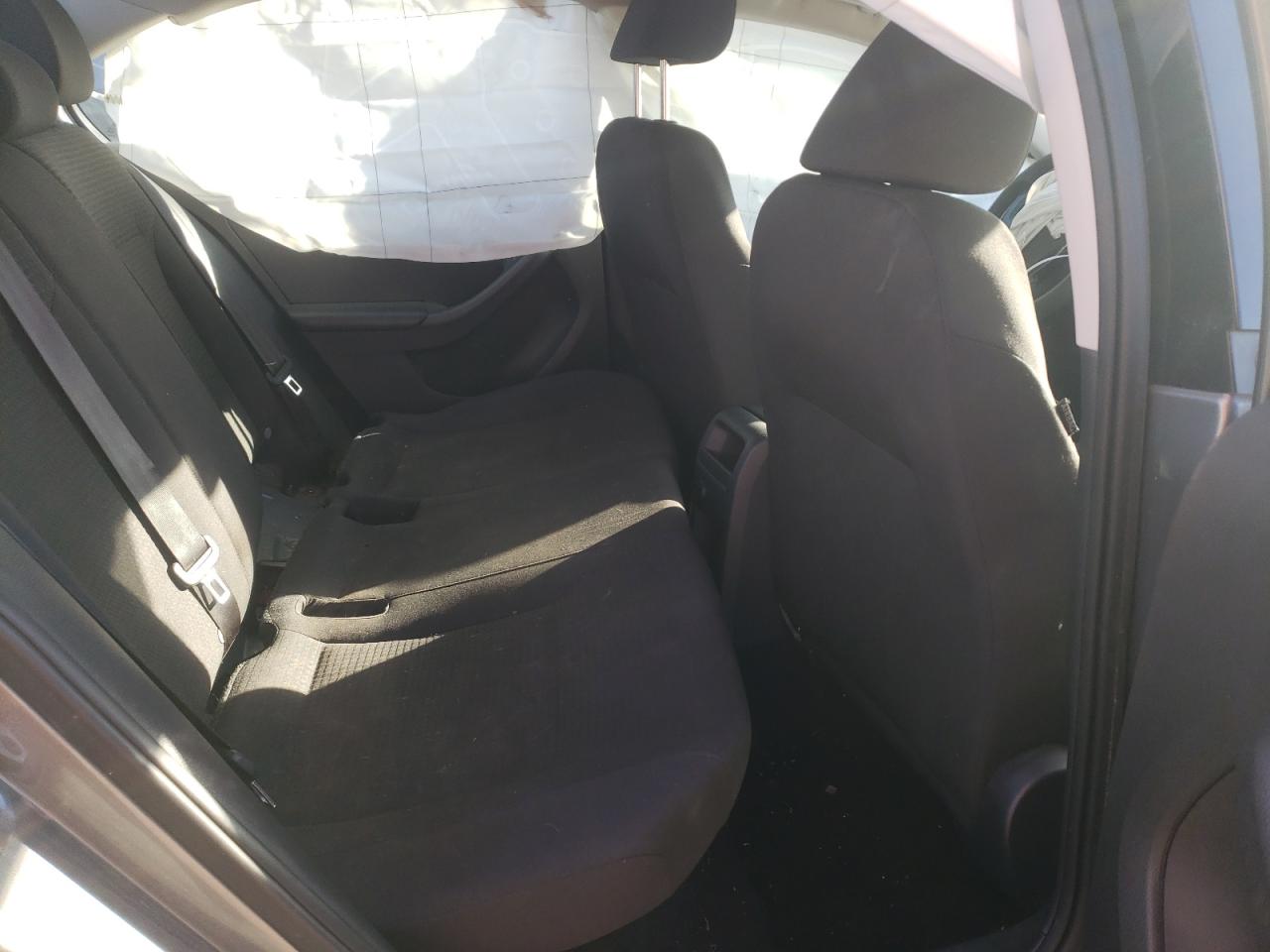 Photo 6 from auction – 2016 VOLKSWAGEN JETTA S with VIN 3VW267AJ8GM313356