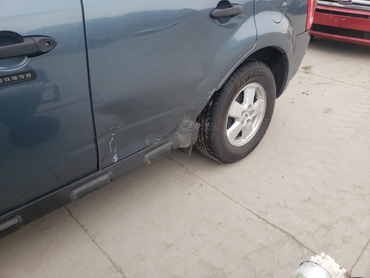 Photo 9 from auction – 2010 FORD ESCAPE XLT with VIN 1FMCU9DG6AKD45984