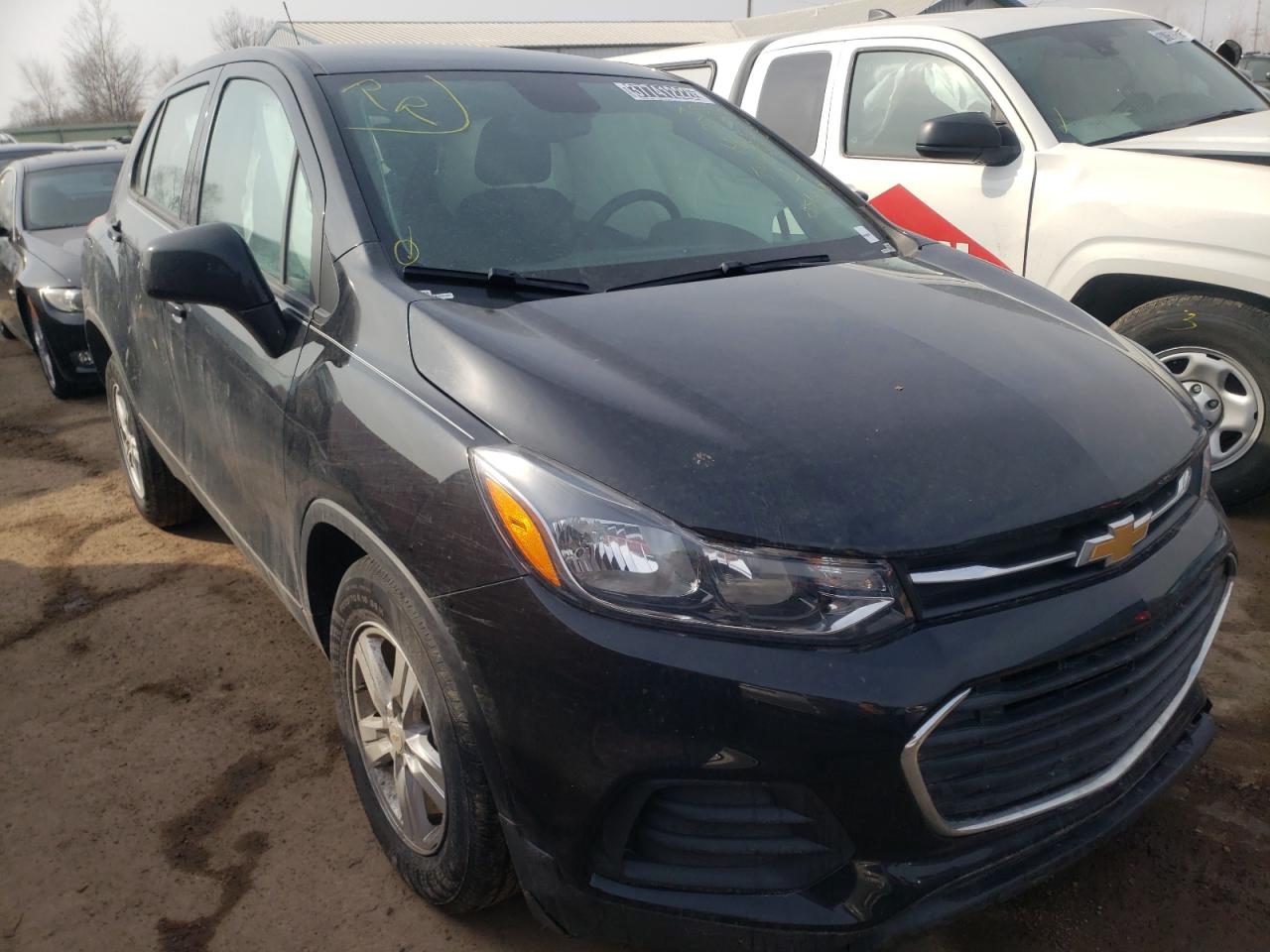 CHEVROLET TRAX LS 2020 with VIN KL7CJKSB5LB051228 - Photo from auction