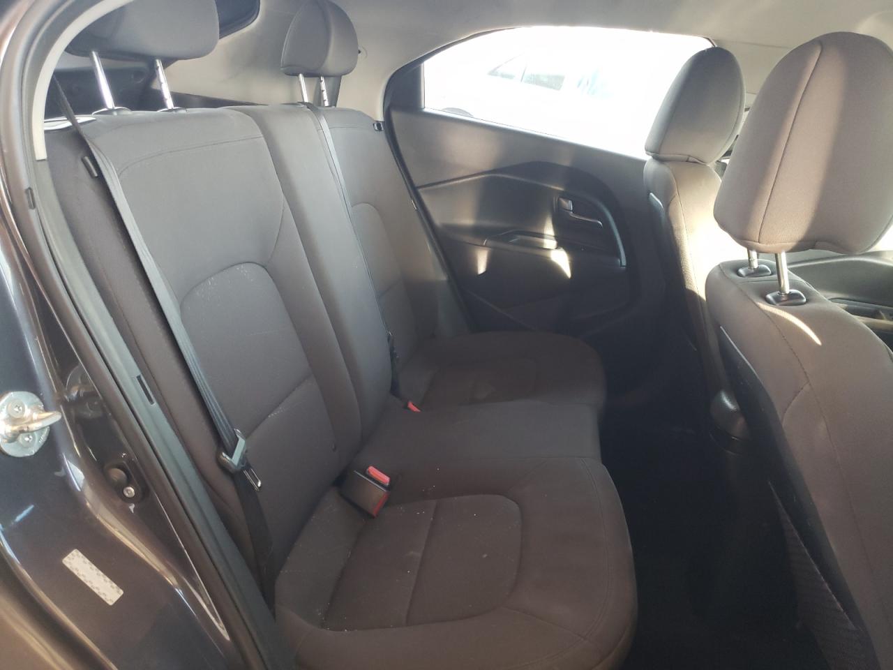 Photo 6 from auction – 2014 KIA RIO EX with VIN KNADN5A31E6324004