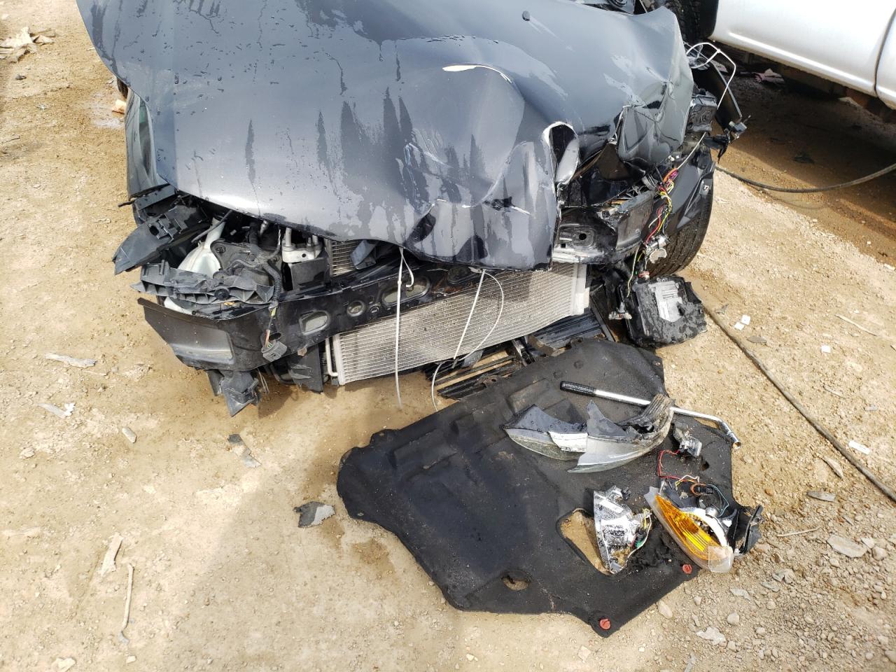 Photo 9 from auction – 2014 FORD FOCUS SE with VIN 1FADP3F23EL167682