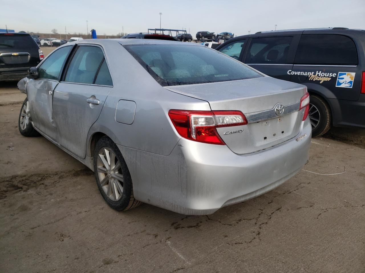 Zdjęcie 3 z aukcji – 2012 TOYOTA CAMRY BASE z VIN 4T1BF1FK0CU068703