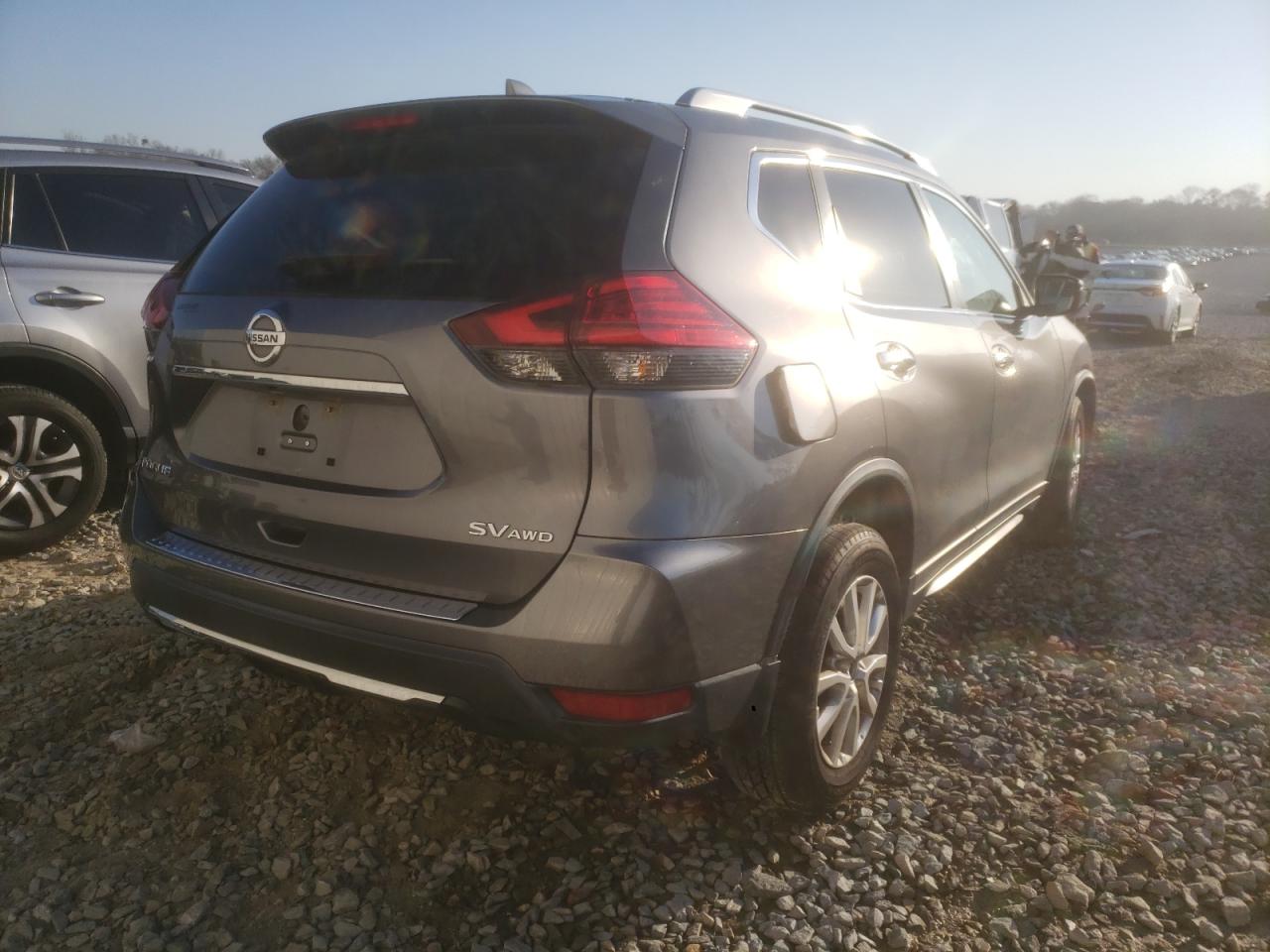 Photo 4 from auction – 2017 NISSAN ROGUE S with VIN KNMAT2MV3HP619112