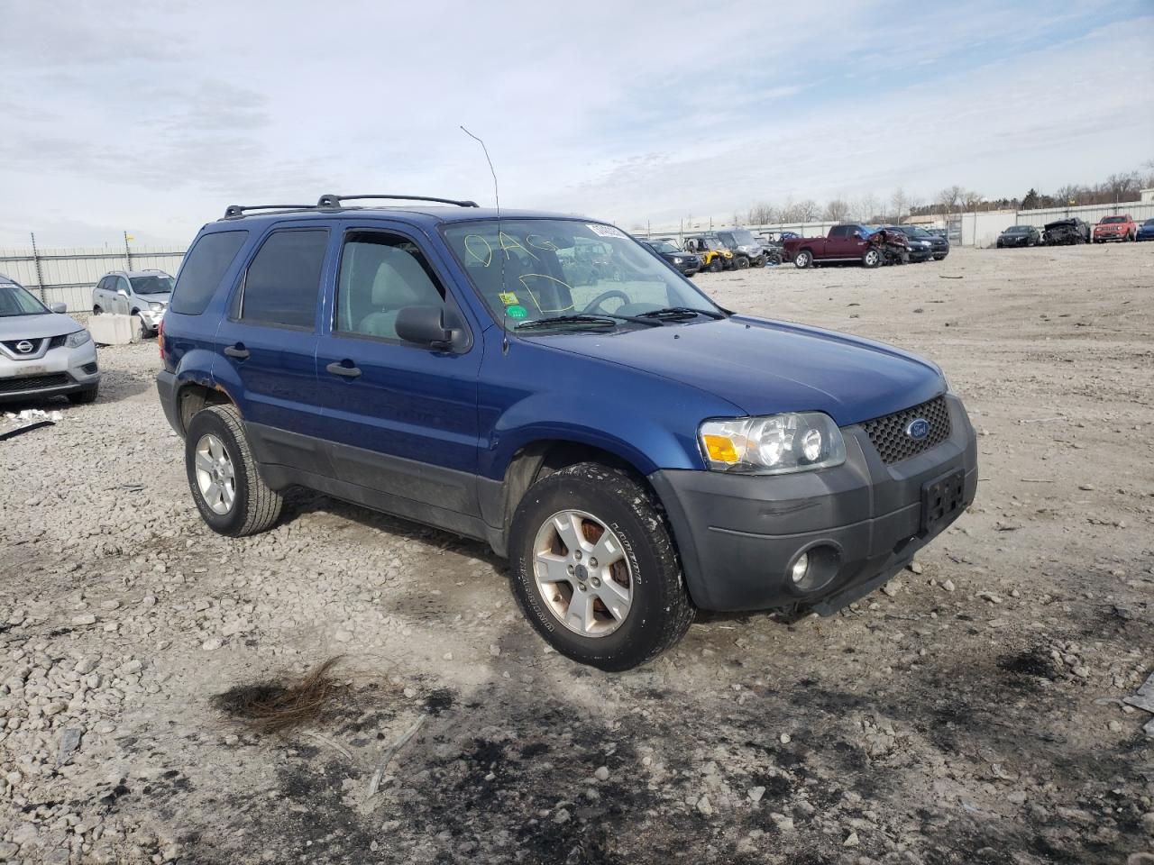 FORD ESCAPE XLT 2007 with VIN 1FMYU93137KB68855 - Photo from auction