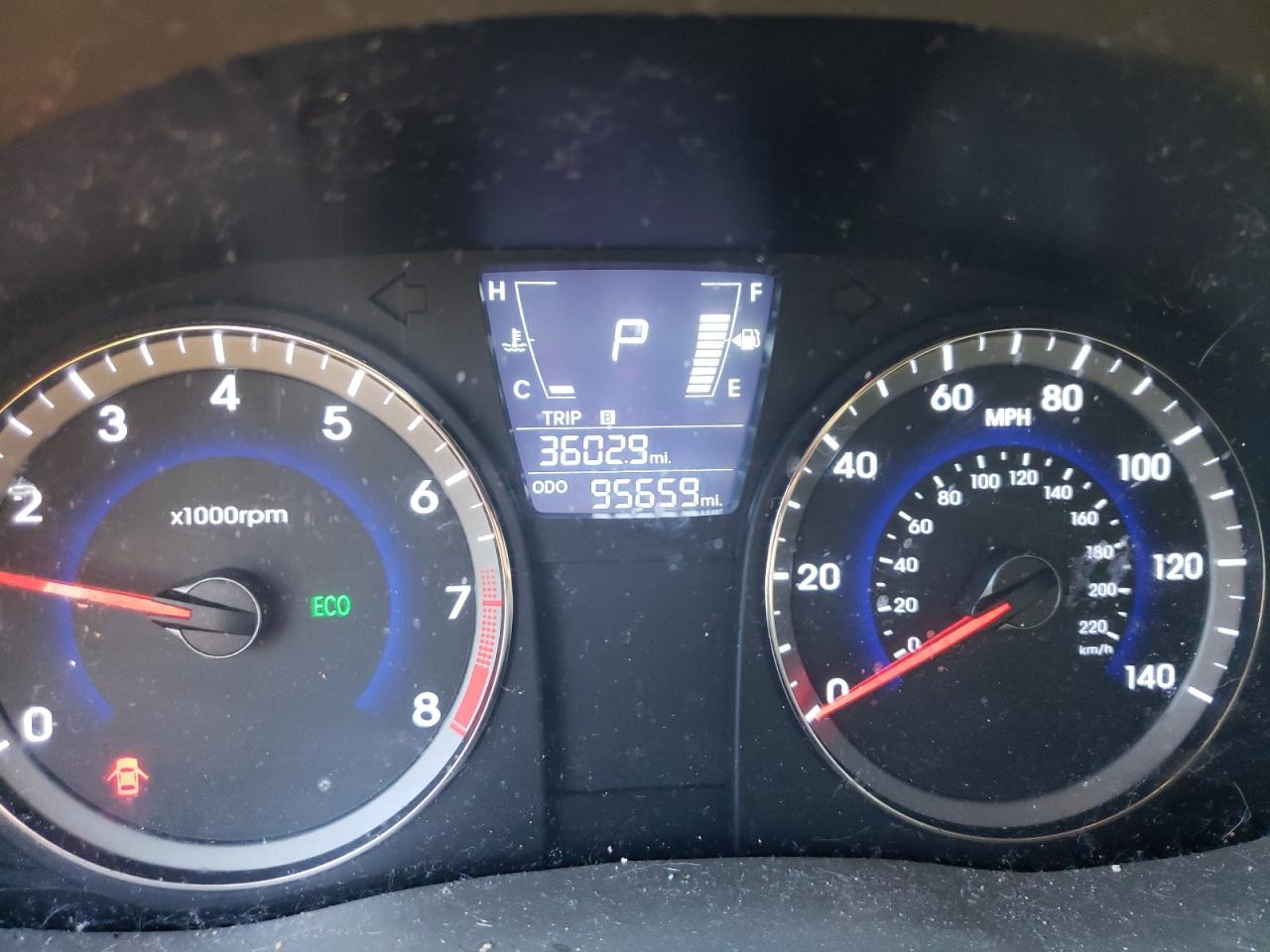 Photo 8 from auction – 2014 HYUNDAI ACCENT GLS with VIN KMHCT4AE1EU715757