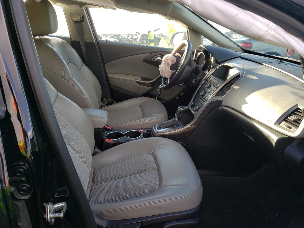 Photo 5 from auction – 2016 BUICK VERANO with VIN 1G4PP5SK1G4132138