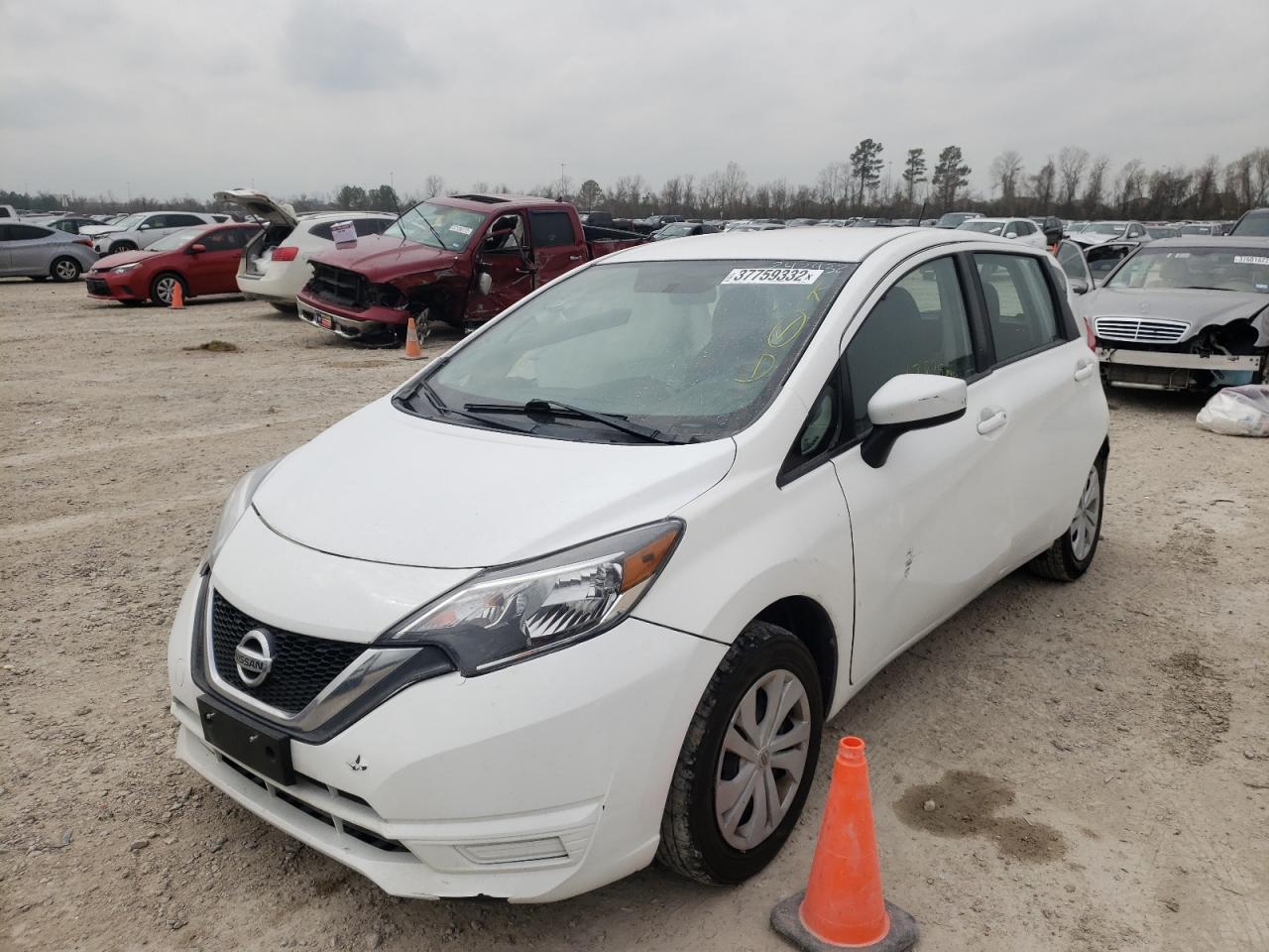 Photo 2 from auction – 2019 NISSAN VERSA NOTE with VIN 3N1CE2CP2KL360401