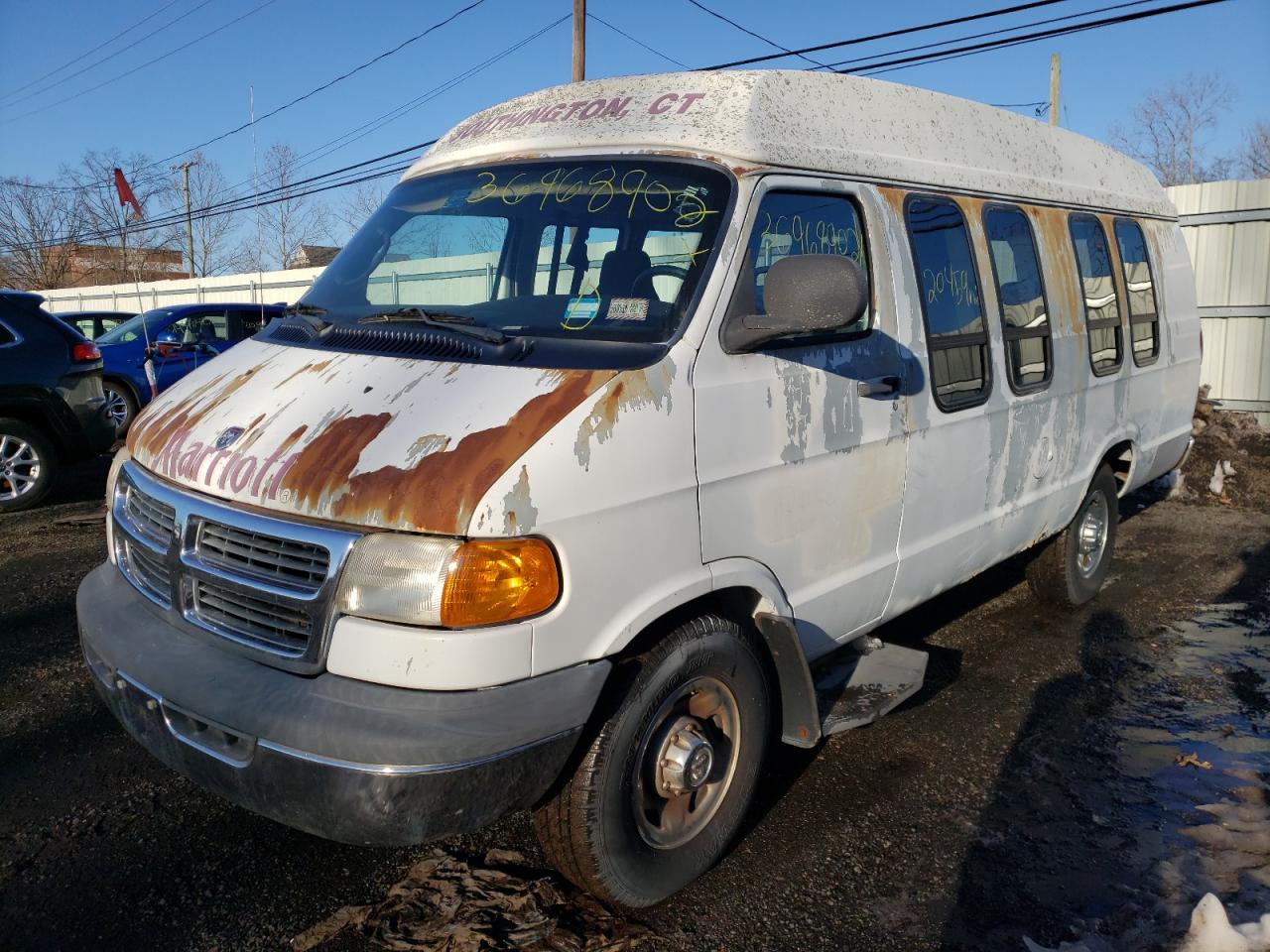 Photo 2 from auction – 2002 DODGE RAM VAN B3 with VIN 2B7KB31Y42K108308