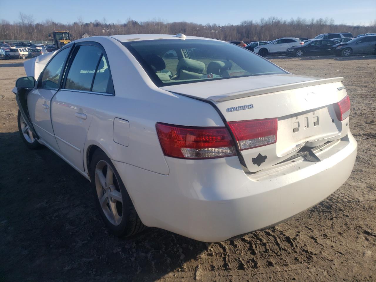 Photo 3 from auction – 2008 HYUNDAI SONATA SE with VIN 5NPEU46F78H336949