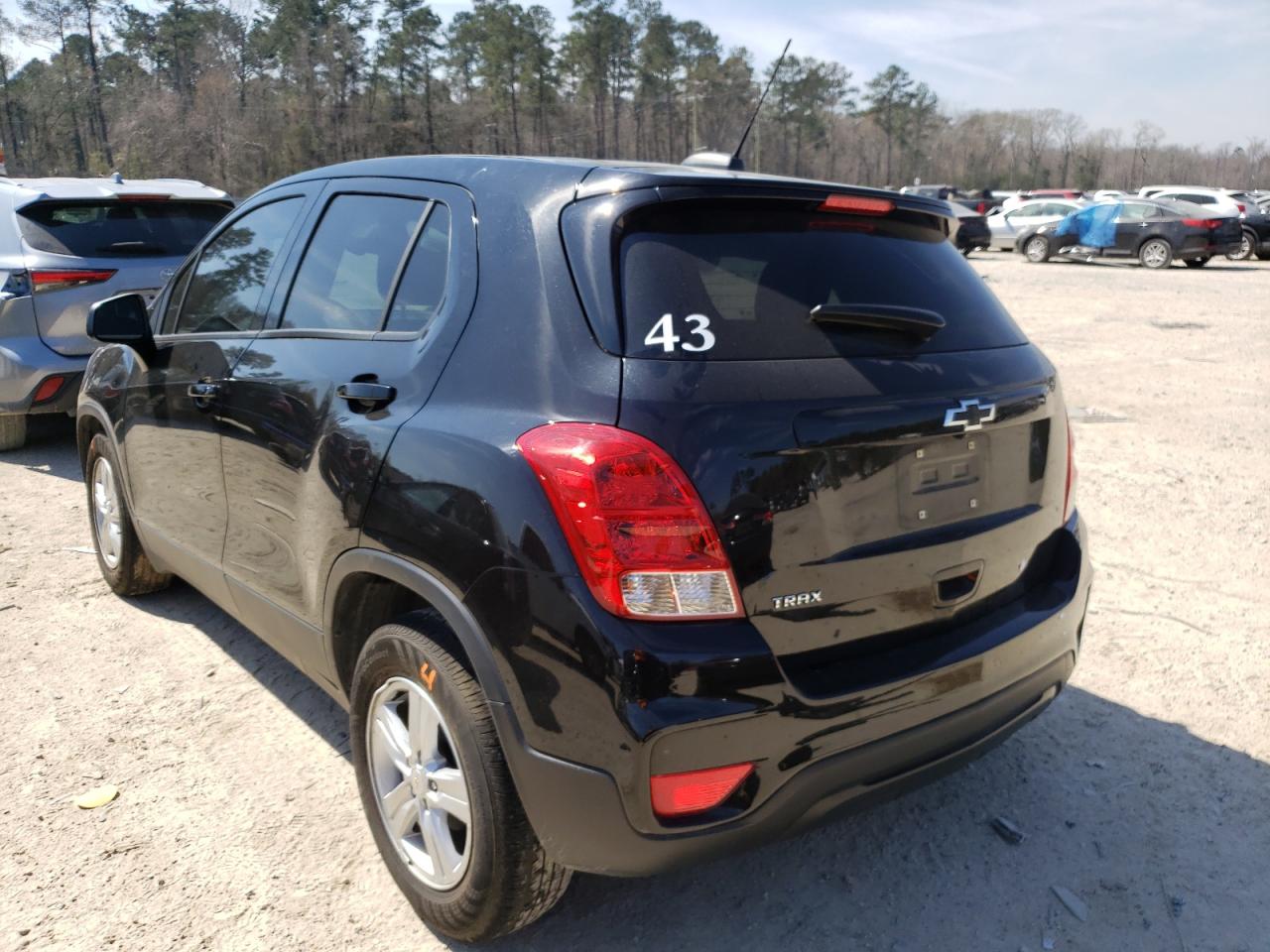 Photo 3 from auction – 2020 CHEVROLET TRAX LS with VIN KL7CJKSB9LB048364