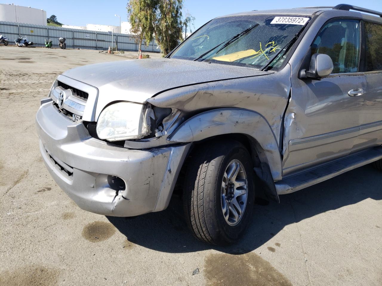 Photo 9 from auction – 2005 TOYOTA SEQUOIA SR with VIN 5TDZT34A45S244094