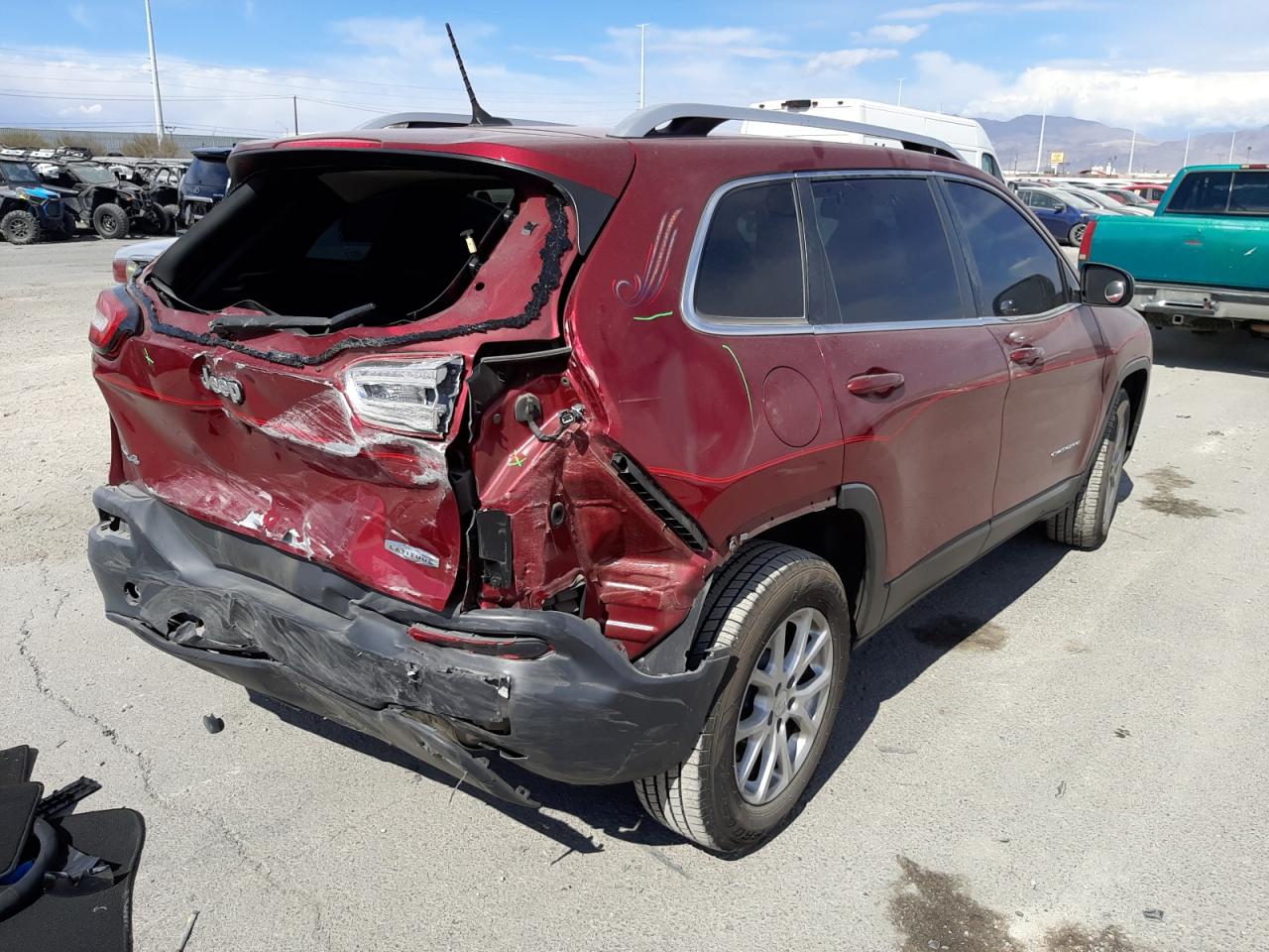 Photo 4 from auction – 2017 JEEP CHEROKEE L with VIN 1C4PJMCB2HD230174