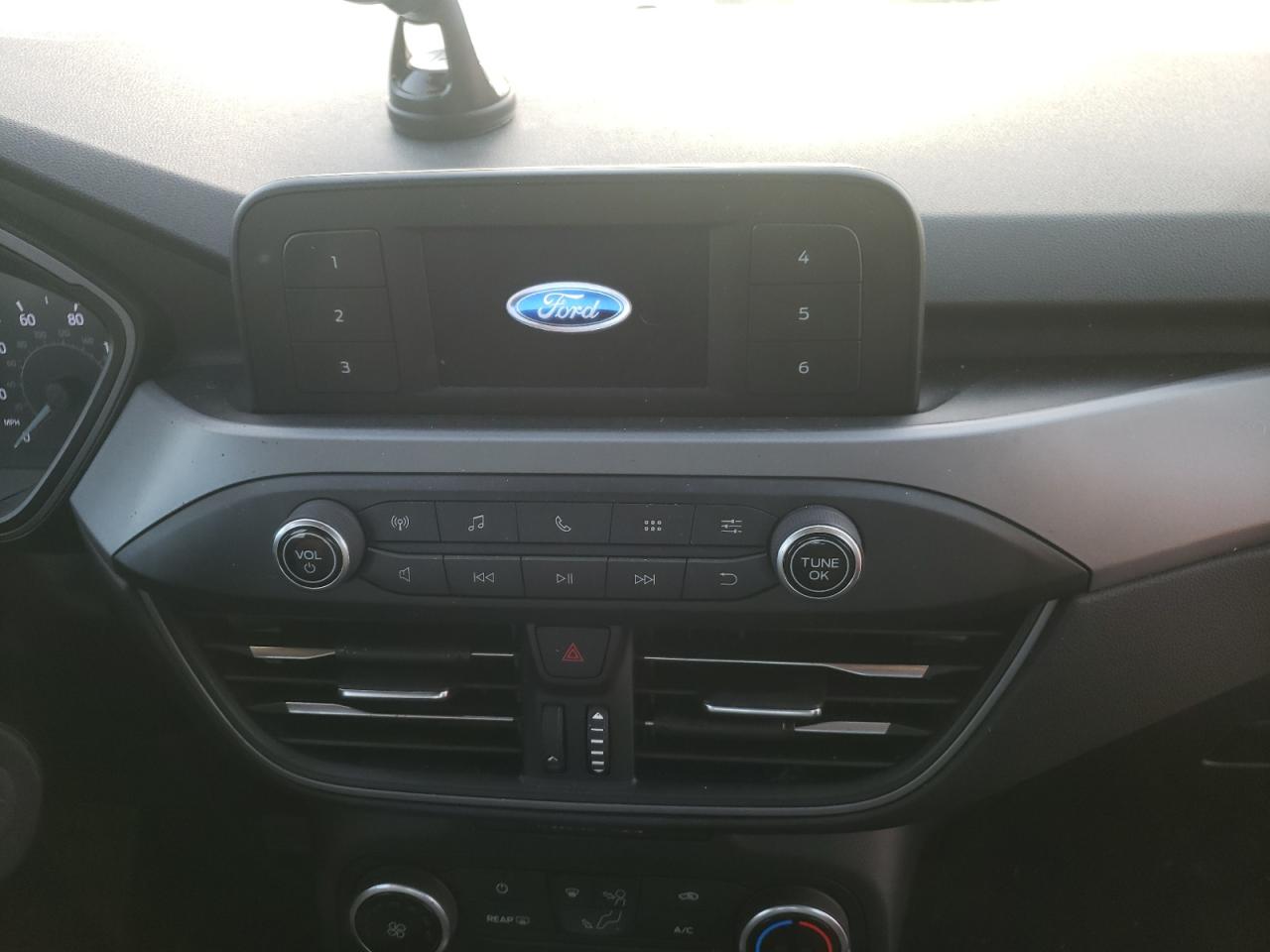 Photo 9 from auction – 2020 FORD ESCAPE with VIN 1FMCU0F62LUB98831