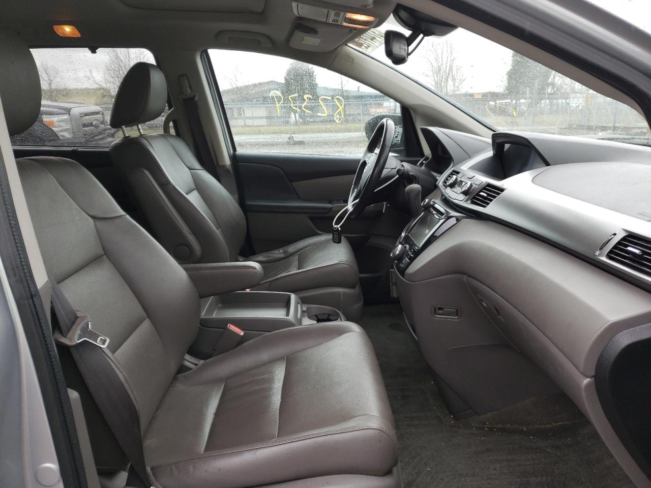 Photo 5 from auction – 2015 HONDA ODYSSEY EX with VIN 5FNRL5H61FB047357